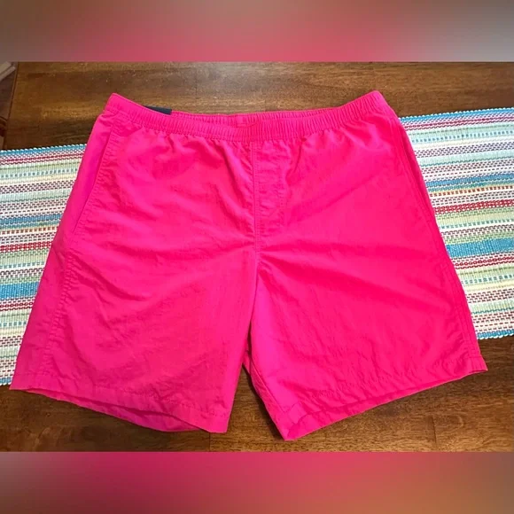 NWT Men’s GAP Weekend Short 7” Inseam- Men’s Large Hot Pink Beach Swim Shorts - Picture 1 of 4